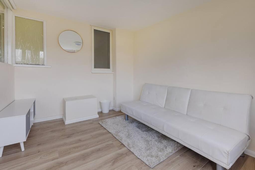 Modern 4 Bedroom House In Heathrow, London Stanwell Luaran gambar